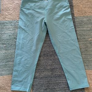 Buffbunny Cropped Leggings